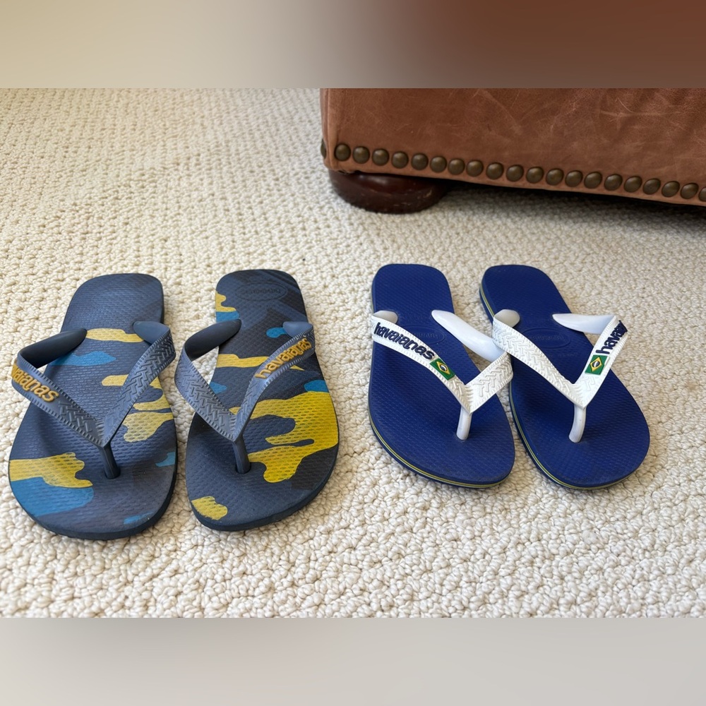 Havaianas Kids Flip Flops - 2 pair! Both size 2/3